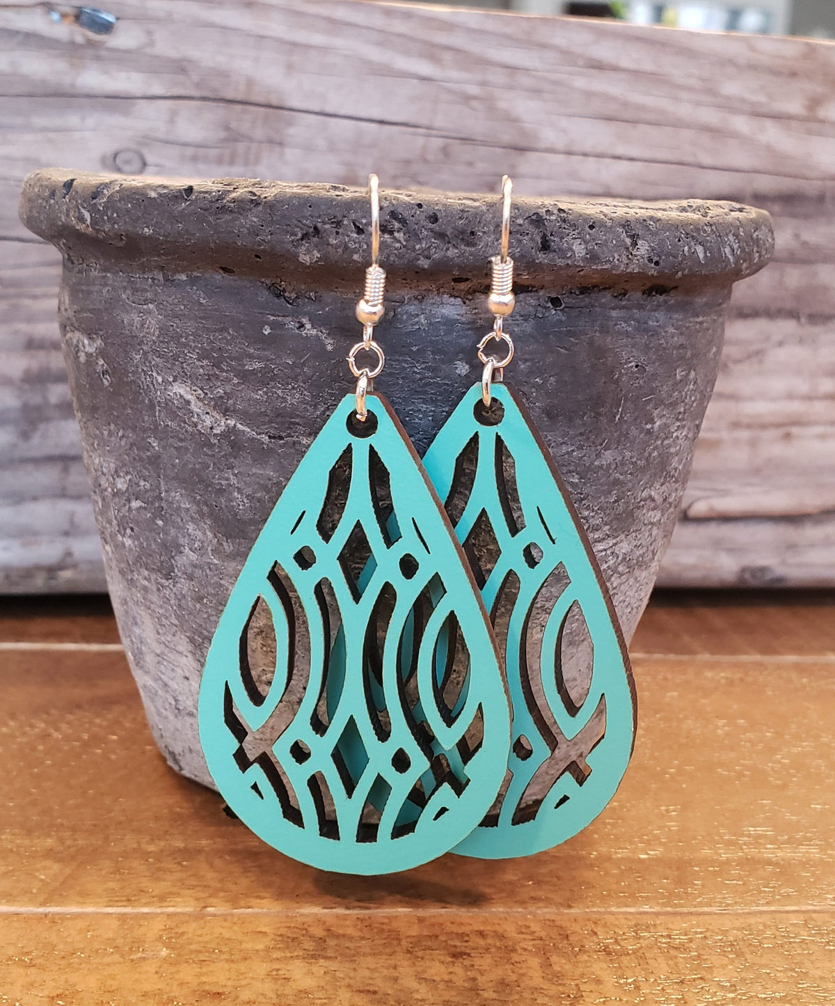 Handmade Laser Cut Teardrop Earrings: Intricate Wood Design
