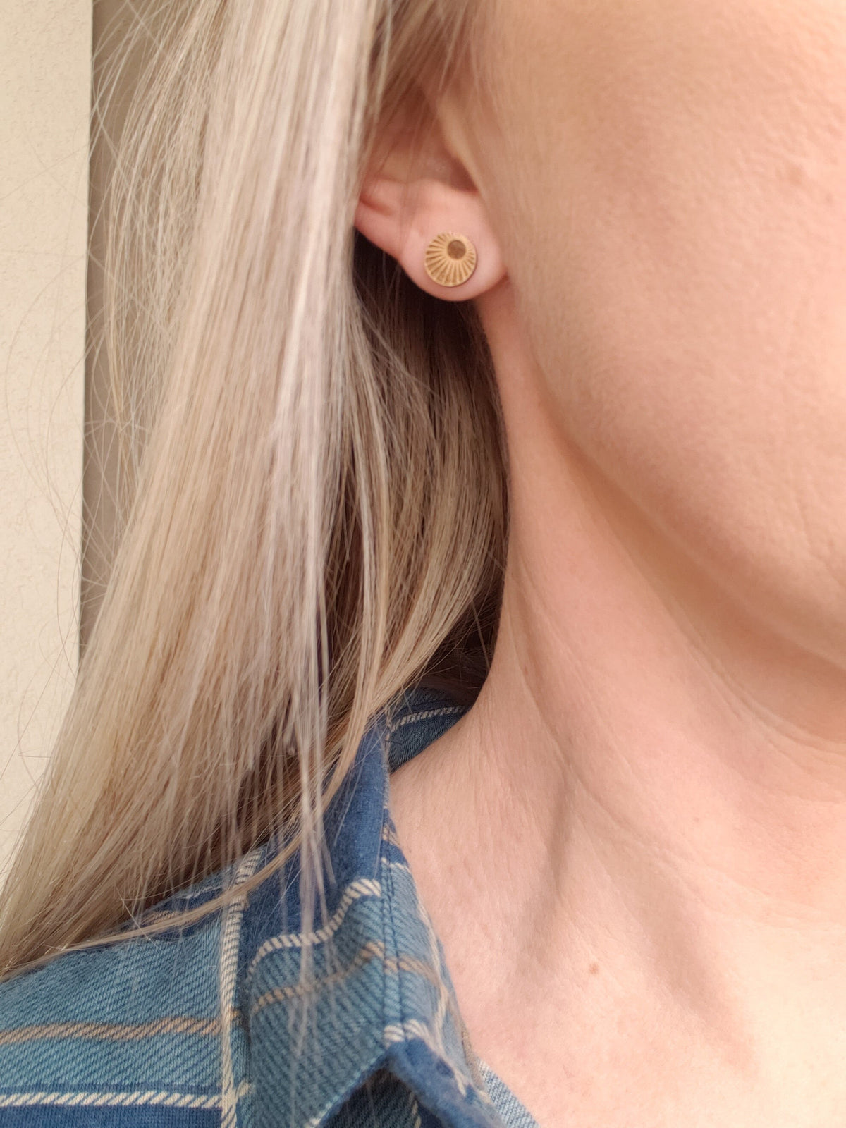 Sunburst Mountain Studs